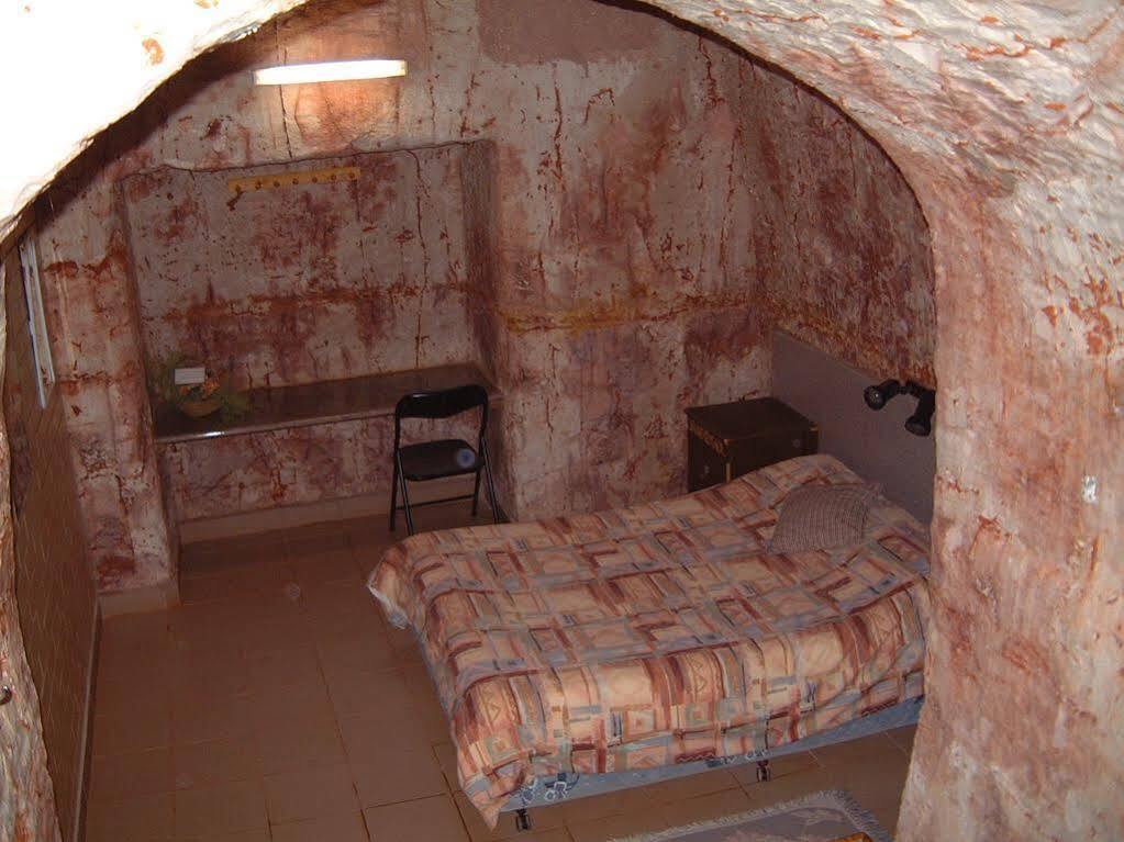Radeka Downunder Underground Motel Coober Pedy Exterior photo